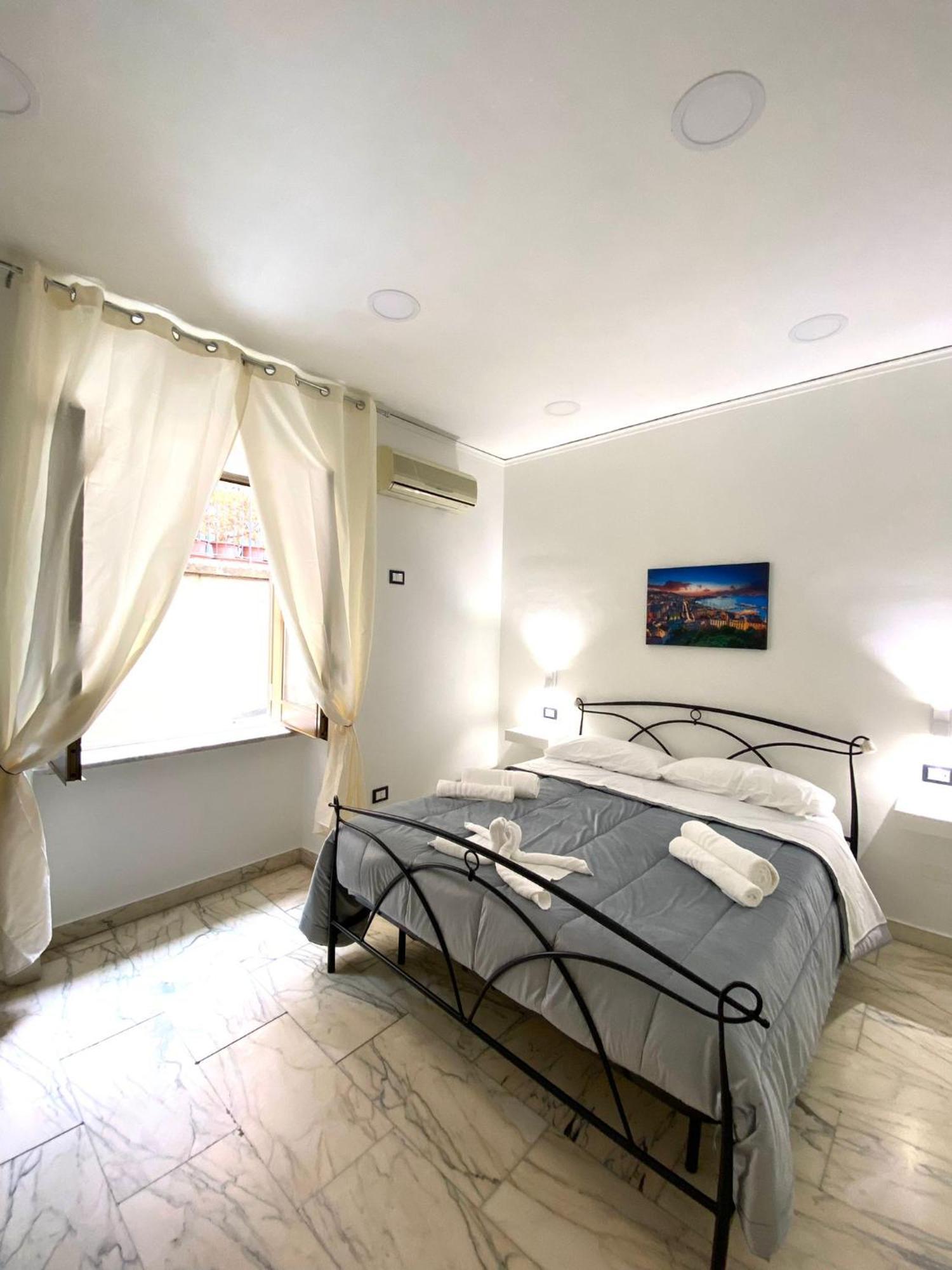 Castellano Apartment ナポリ エクステリア 写真