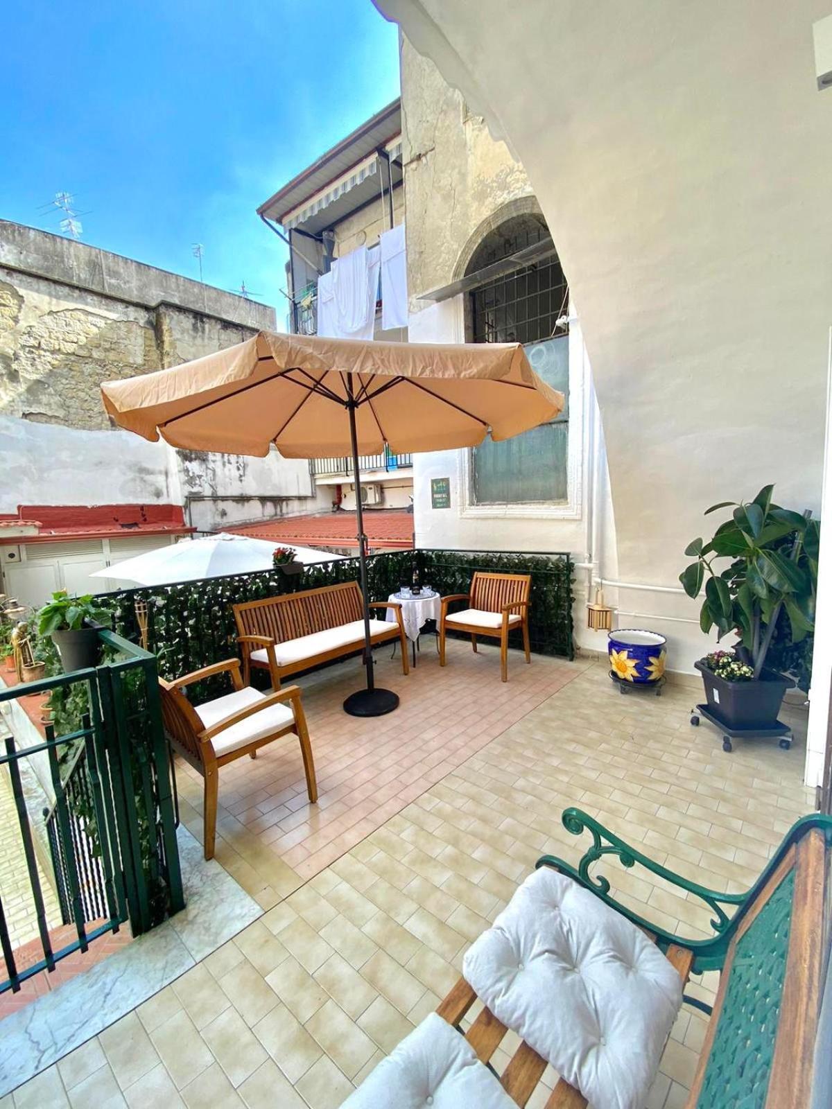 Castellano Apartment ナポリ エクステリア 写真