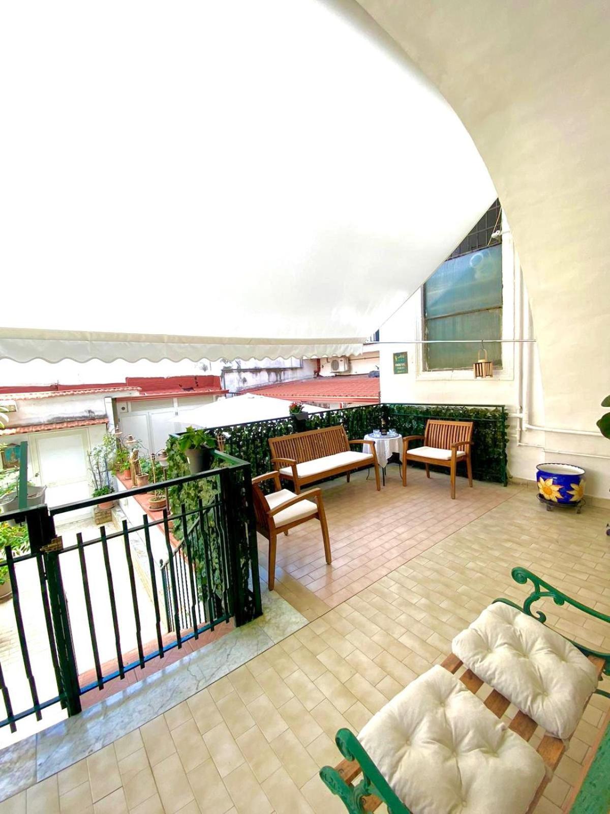 Castellano Apartment ナポリ エクステリア 写真